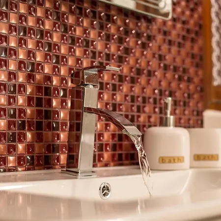 Hriska Luxury Apartment *