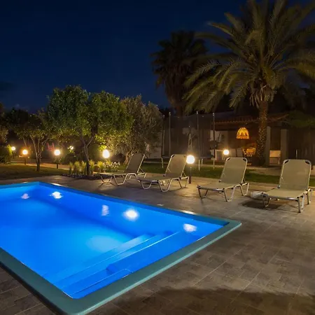 Hriska Luxury * Ixia (Rhodes)